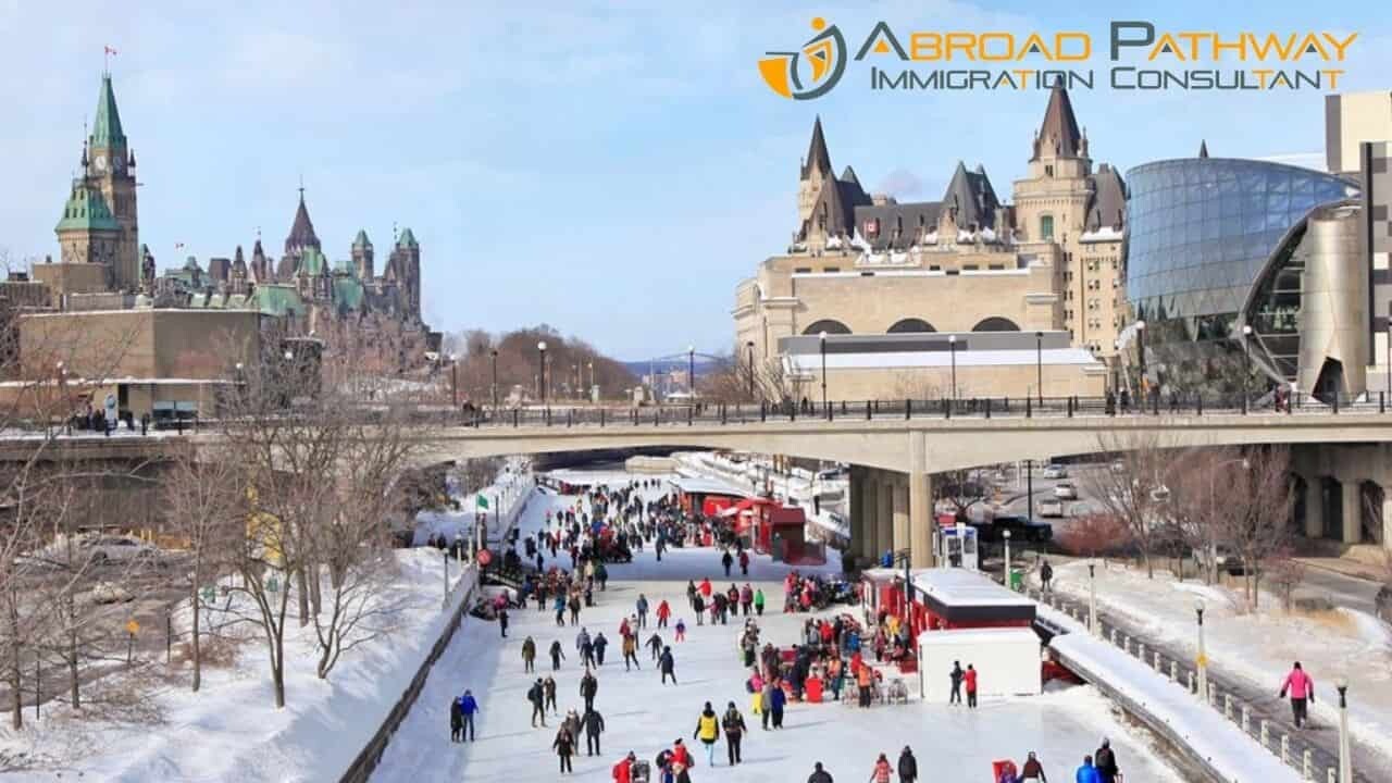 Ontario Issues Invitations to Master Graduates